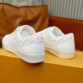 Picture of Louis Vuitton Shoes _SKULVsz38-45mnf061015390